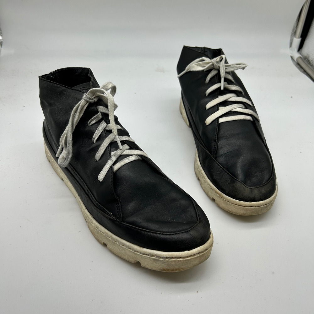 Franco Sarto Black Leather High Top Sneakers Women's Size 8M‎